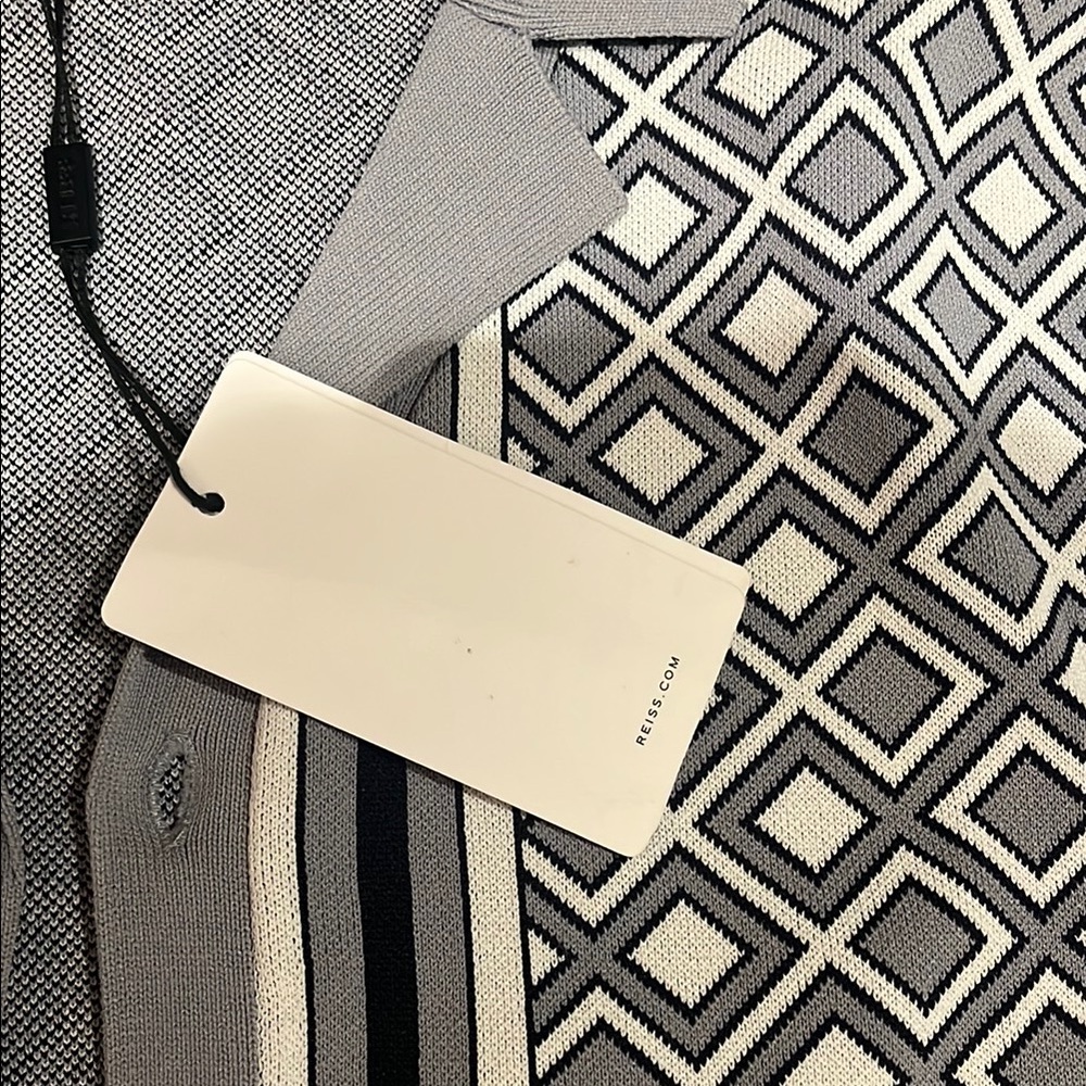 Reiss Geometric Pattern Short Sleeve Shirt - Picture 2 of 3